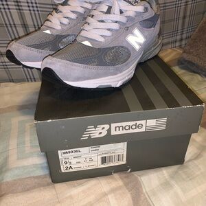New Balance 993 9.5 2a extra narrow